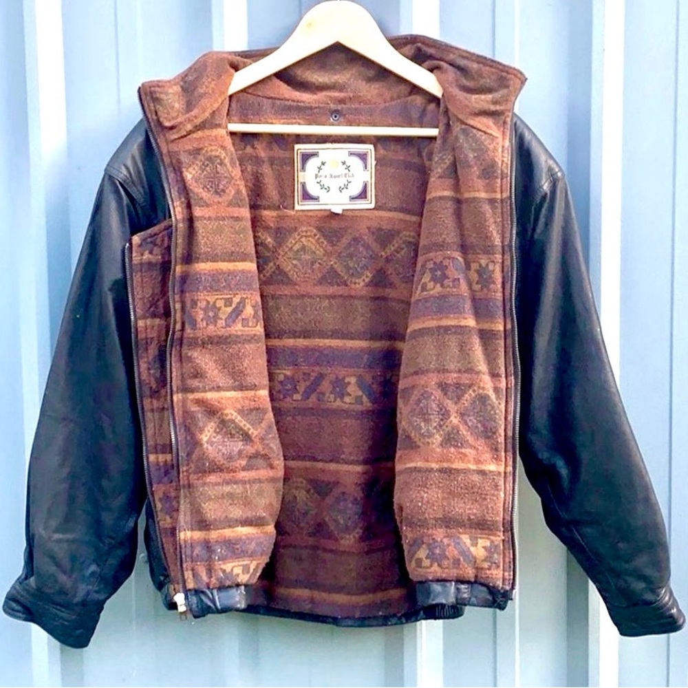 * VINTAGE * PARIS SPORT CLUB • Size Large Fur Hood Leather Jacket